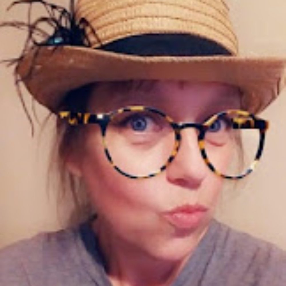 Meet your Posher, Teresa